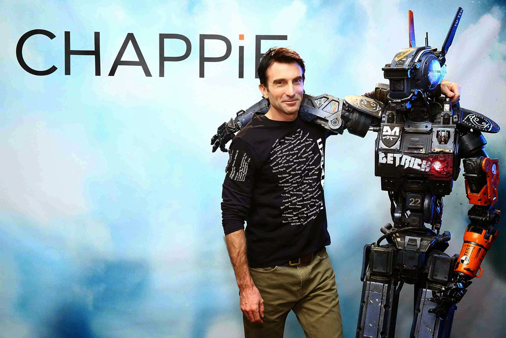 SharltoCopley_Chappie_Tshirt